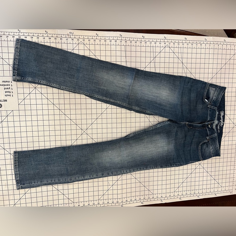 Wrangler straight leg jeans